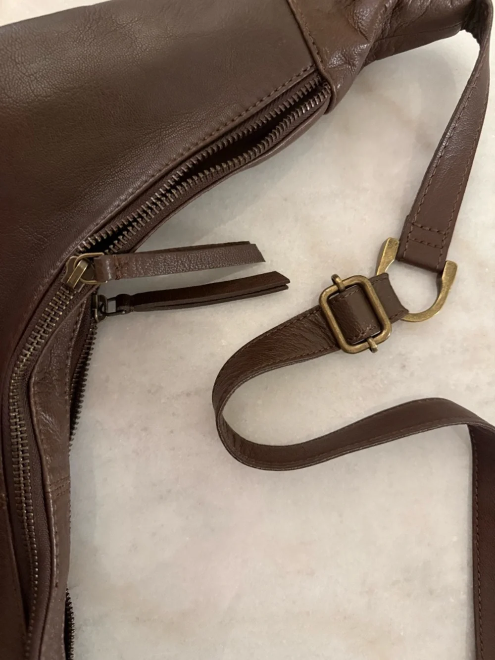 Free People Idle Hands Sling bag,Leather Crossbody Espresso Brown Adjustable New - Picture 9 of 15